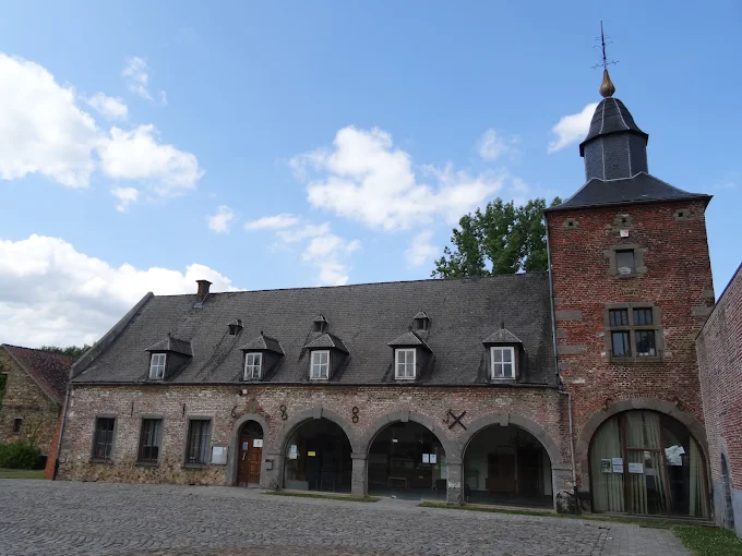 photo de l'ancienne aile de l'administration communale qui doit être rénovée