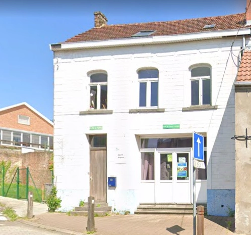 Photo du batiment accueillant els mouvements de jeunesse à Virginal