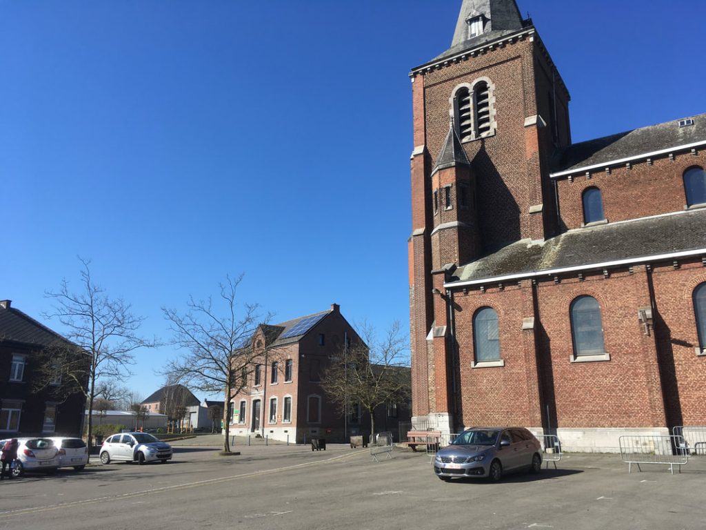Vue de la Place de Meux à La Bruyère